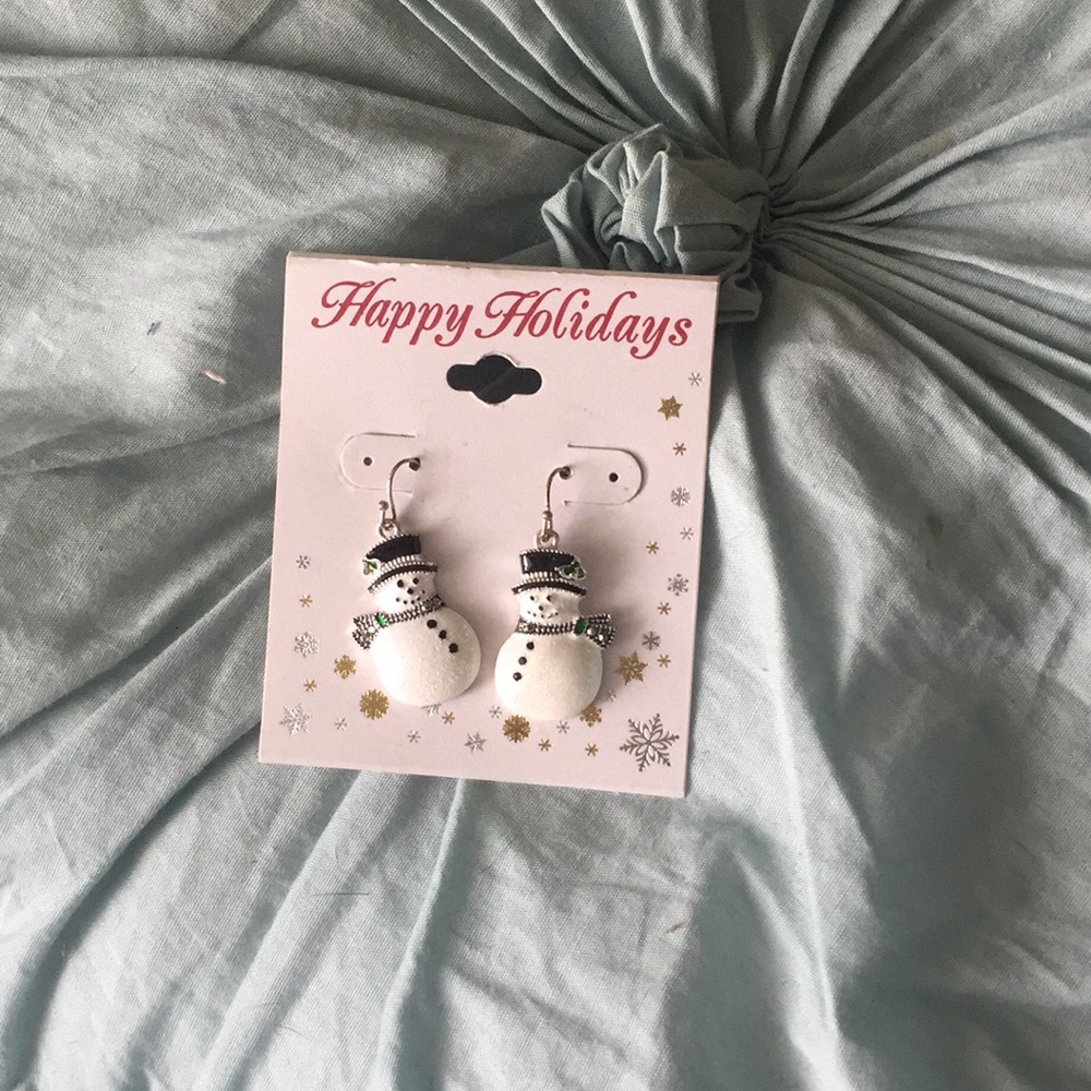 Holiday snowman earrings!